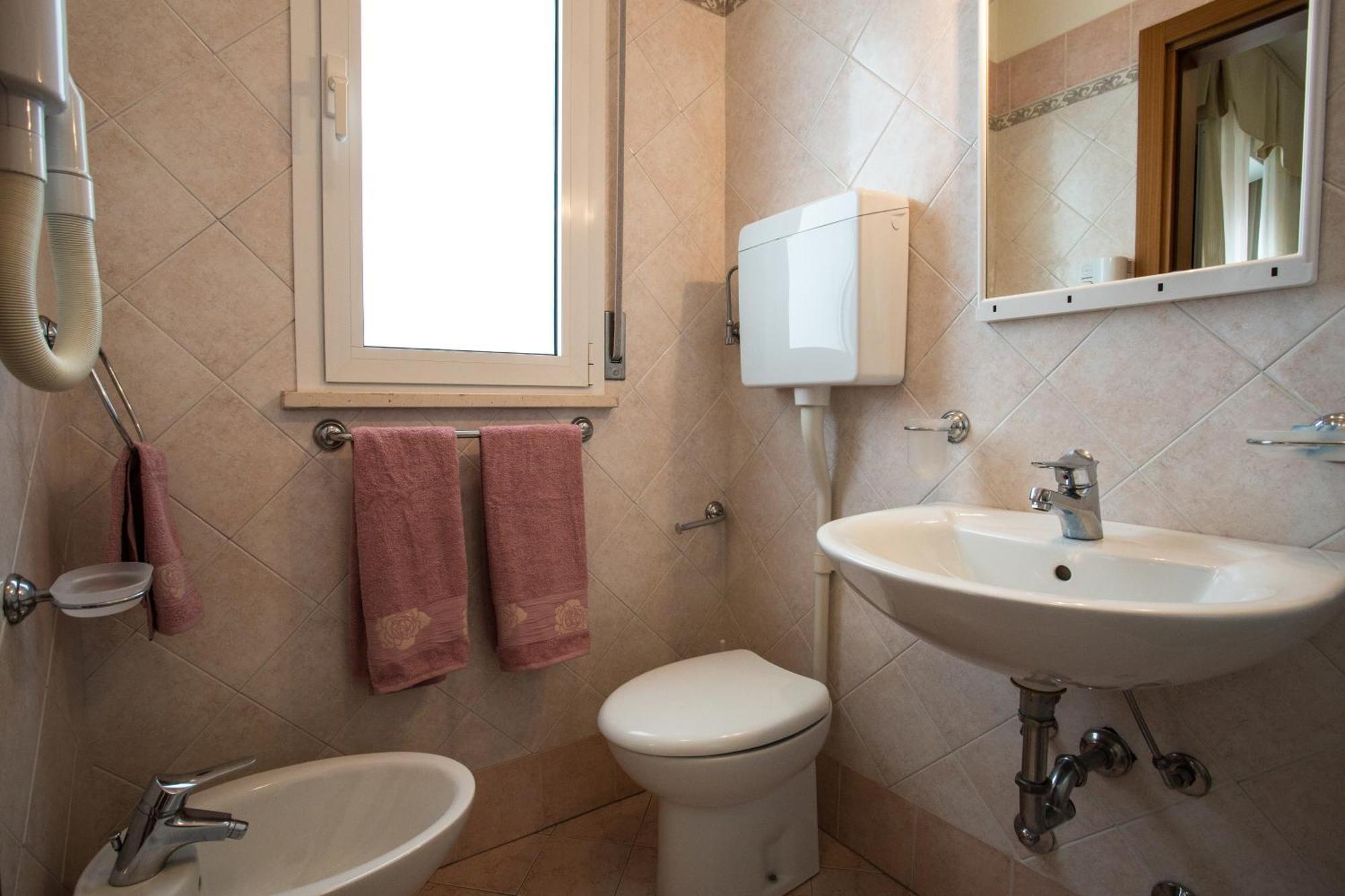 Villa Zavatta "B&B - Rooms & Apartments" Bellaria-Igea Marina Zimmer foto